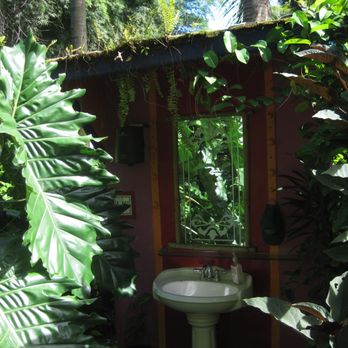 Entabeni Cottage - Vacation Rentals Near Me - Hana, Hawaii Entabeni Cottage - Vacation Rentals Near Me - Hana, Hawaii