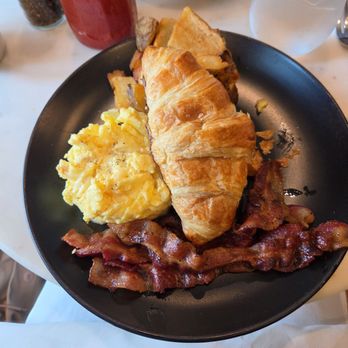 Blvd Cafe - Traditional breakfast.   So good - Cafes Near Me - Sarasota, Florida