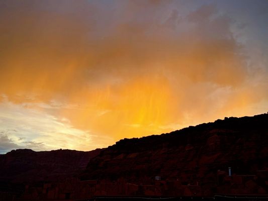 Cliff Dwellers Lodge by null