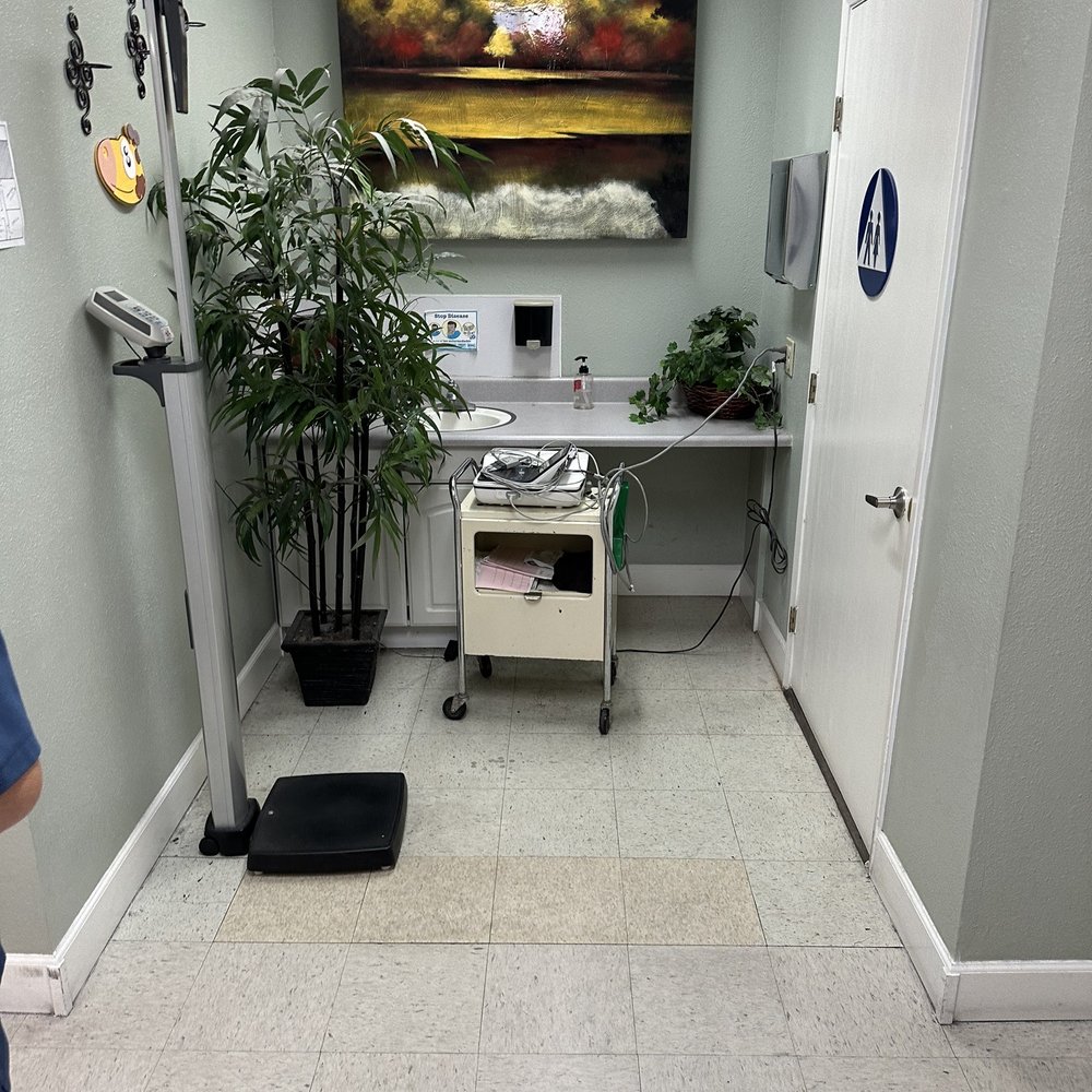 Hoang Hung, MD - Where the vitals are taken! - Family Practice Near Me - Sacramento, California