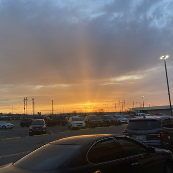 Blackjack Pizza - the sun setting over a parking lot - Pizza Near Me - Pueblo, Colorado Blackjack Pizza - the sun setting over a parking lot - Pizza Near Me - Pueblo, Colorado