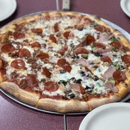 a pepperoni pizza a pepperoni pizza