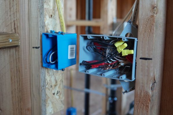 LA Pro Electrical Logo