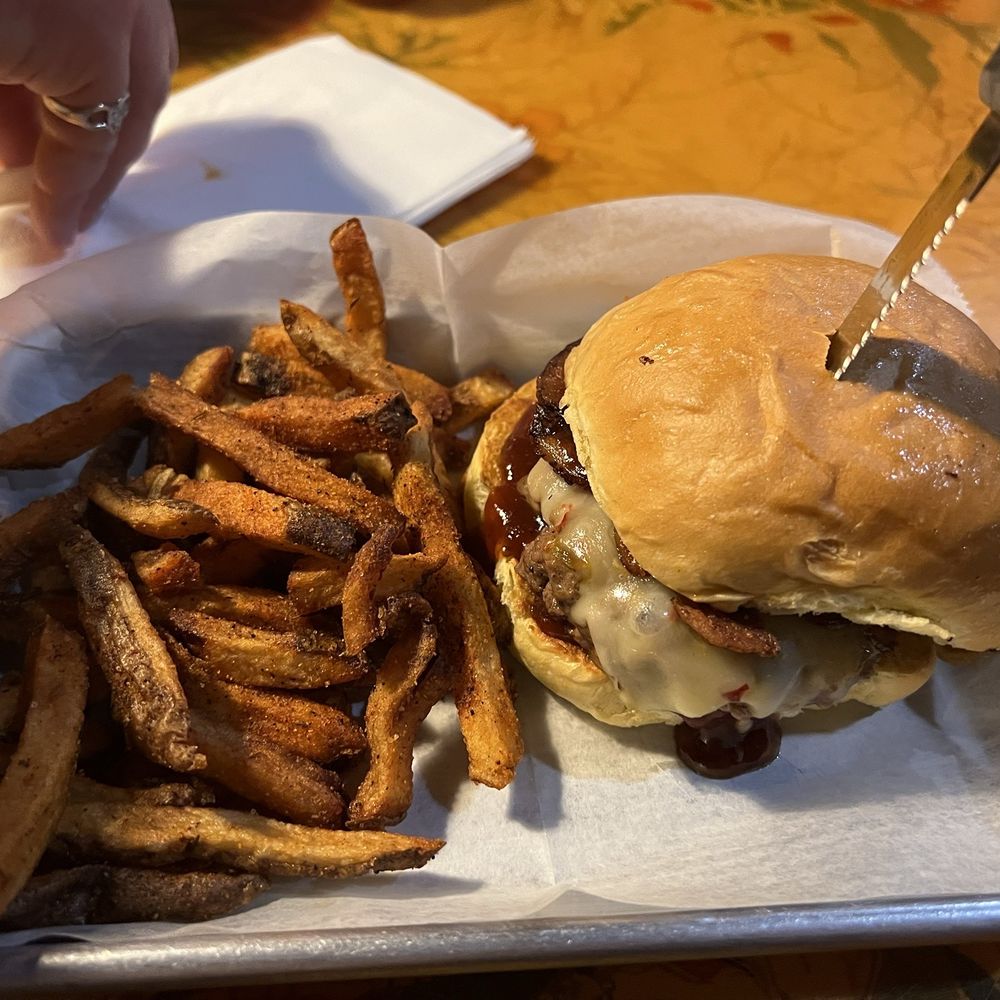 Nico's Recovery Room - Bbq bacon burger with Cajun fries - American Near Me - Pittsburgh, Pennsylvania Nico's Recovery Room - Bbq bacon burger with Cajun fries - American Near Me - Pittsburgh, Pennsylvania