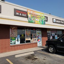 Smokers In & Out Cigarettes