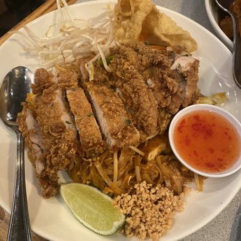 Time Thai Kitchen - Pad Thai Fried Chicken Special - Thai Near Me - Pleasanton, California Time Thai Kitchen - Pad Thai Fried Chicken Special - Thai Near Me - Pleasanton, California