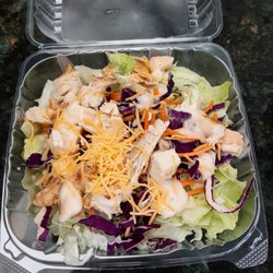 Smokehouse Pit Beef - Grilled chicken salad