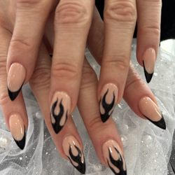 8th Day Spa - Gothic anyone?