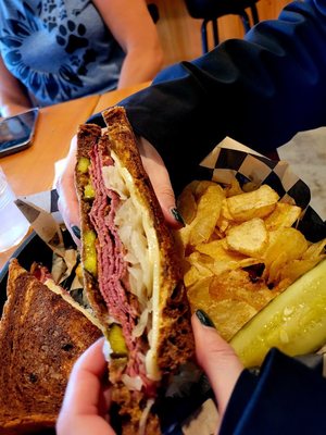 Andy's Crafthouse by null