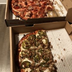 Tammy's Pizza - Porker and well done custom