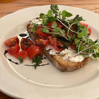 Töast - Caprese - Breakfast & Brunch Near Me - Fergus Falls, Minnesota