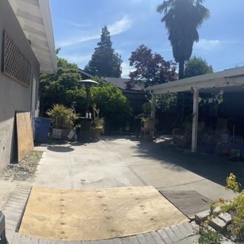Hernandez One Time Yard Clean Up - Junk Removal & Hauling Near Me - Stockton, California