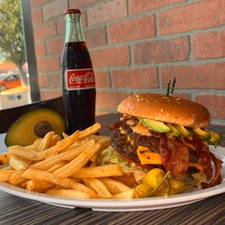 Vicky’s Burgers - Special Vicky's burger