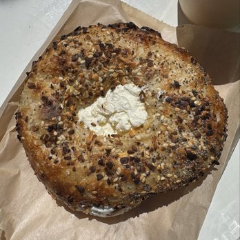 Courage Bagels - Everything bagel with cream cheese - Bagels Near Me - Los Angeles, California Courage Bagels - Everything bagel with cream cheese - Bagels Near Me - Los Angeles, California