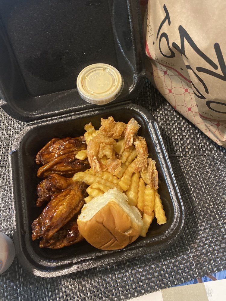 THE SPOT Updated October 2024 212 Hal McRae Blvd, Avon Park, Florida Chicken Wings