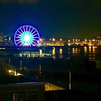 Seattle Marriott Waterfront - Night view from the room - Hotels Near Me - Seattle, Washington Seattle Marriott Waterfront - Night view from the room - Hotels Near Me - Seattle, Washington