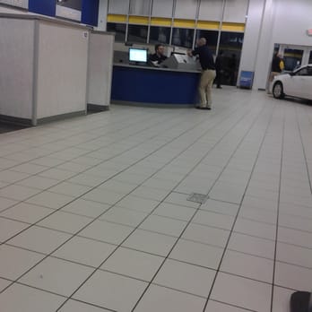 CarMax - This is how "busy" they are right now.. - Used Car Dealers Near Me - Burbank, California