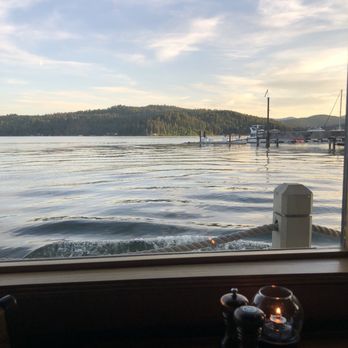 Cedars Floating Restaurant - Seafood Near Me - Coeur D'alene, Idaho