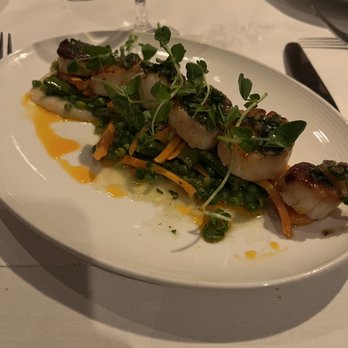 3 West - Scallops - New American Near Me - Basking Ridge, New Jersey