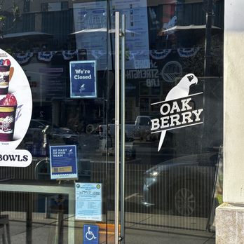 Oakberry Acai - What kind of business doesn't honor their posted hours??? - Acai Bowls Near Me - Long Beach, California Oakberry Acai - What kind of business doesn't honor their posted hours??? - Acai Bowls Near Me - Long Beach, California