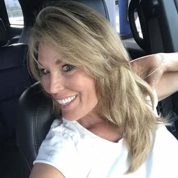 Bombshell Beauty and Blowout Bar - Hair Salons Near Me - Rocklin, California