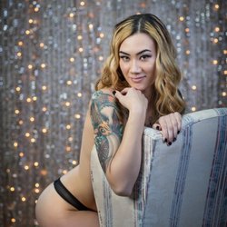 Unique Moments Photography - Bridal Boudoir