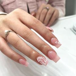 H&T Nail Spa