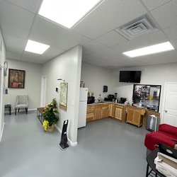 Hot Shot Auto Glass & Calibration - Waiting area available -  We also offer shuttle service