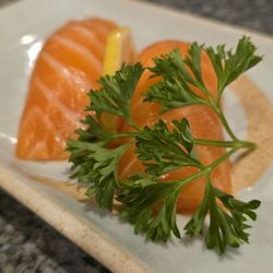 Shogun - Salmon sushi