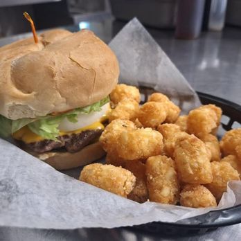 Nena's Wings & Things - Double Cheese Burger - Chicken Wings Near Me - Eustis, Florida