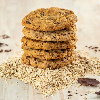 Veganmadness - Vegan Oatmeal Chocolate Chunk Cooky - Desserts Near Me