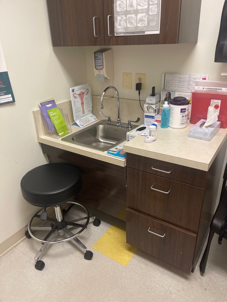 UM CRMG WOMEN’S HEALTH AT WALDORF Updated September 2024 177 St