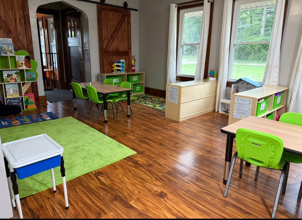 Tiny Tots Daycare - childcare center in Warren, OH
