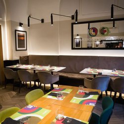 Pizzeria Salvo - Dining room.