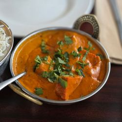 India Gate Restaurant - Chicken tikka masala, really good sauce, but the chicken inside was weird