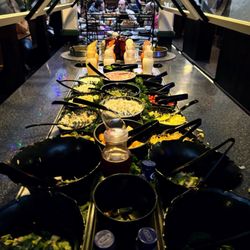 Kelly's Tavern - Salad bar