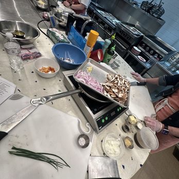 Tablespoon Cooking Co. - Prepping veggies - Cooking Classes Near Me - Cincinnati, Ohio