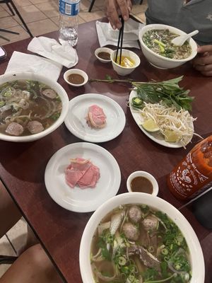 Phở A Hùng by Night by null