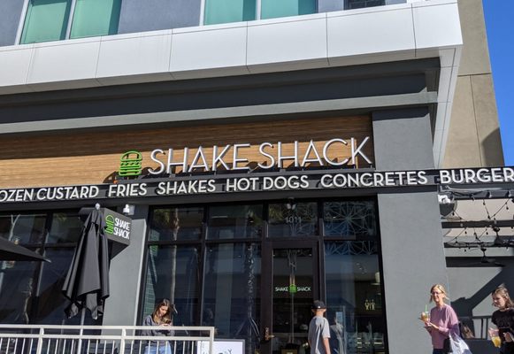 Shake Shack Midtown Tampa by null