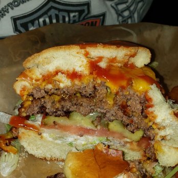 Buffalo Wild Wings - Yummy All American Cheese Burger - Chicken Wings Near Me - North Babylon, New York