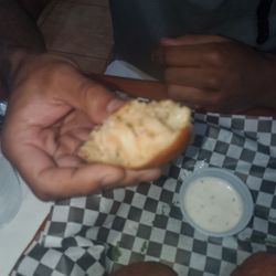 VIBES Bar&Grill