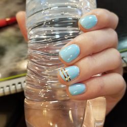 Nail 2000 - Even working with my short nails, they still keep them fresh and cute!