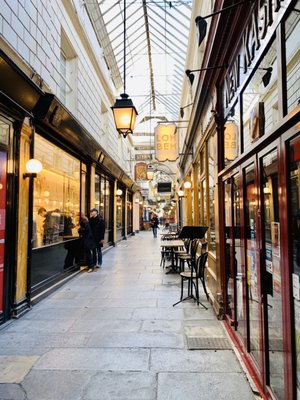 Passage des Panoramas by null