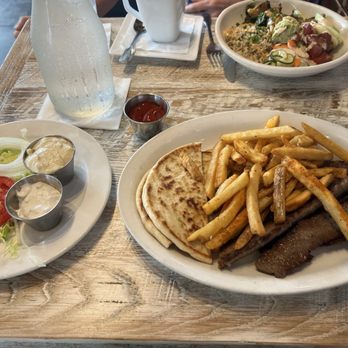 Local Table - Garden Oaks/Oak Forest - But - Desserts Near Me - Houston, Texas