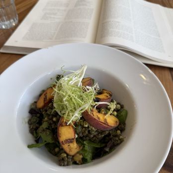 Ellie's - Stone fruit grain bowl. - Breakfast & Brunch Near Me - Providence, Rhode Island Ellie's - Stone fruit grain bowl. - Breakfast & Brunch Near Me - Providence, Rhode Island