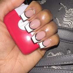 Nail Salon Homewood Nailique Spa - They charged me $85 for this. DO NOT GO HERE DO NOT GO HERE DO NOT GO HERE DO NOT DO NOT DO NOT!!!!!!!