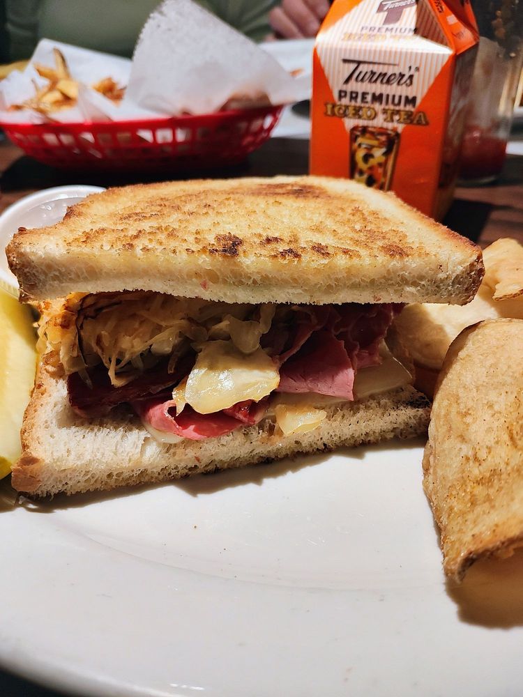 Social spots from Hoot's