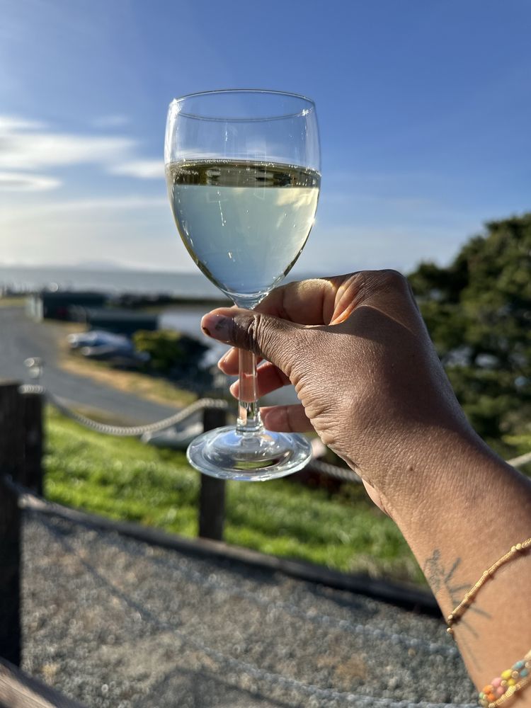 Social spots from Four Fools Winery