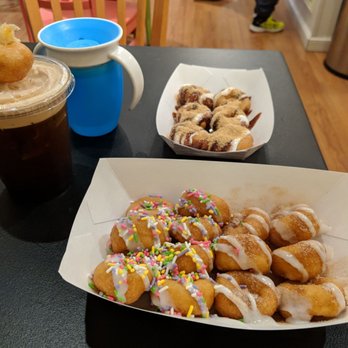 BB'S Baby Donuts - Delicious donuts! Smores, cinnamon roll, and sprinkle flavor. - Donuts Near Me - Western Springs, Illinois
