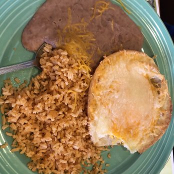 Fiesta Bonita - Childs pizza with rice and beans - Mexican Near Me - Kelso, Washington Fiesta Bonita - Childs pizza with rice and beans - Mexican Near Me - Kelso, Washington